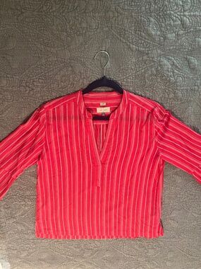 Ann Taylor Loft Woven Softened Red/White Bell Sleeve Shirt M w/ Free  Blouse